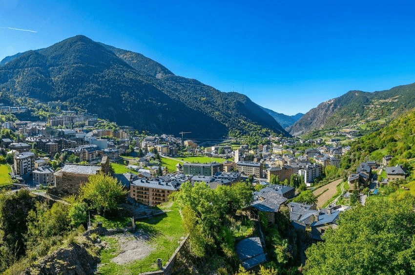 Private mountain tour to Andorra from Barcelona by blinktransfers