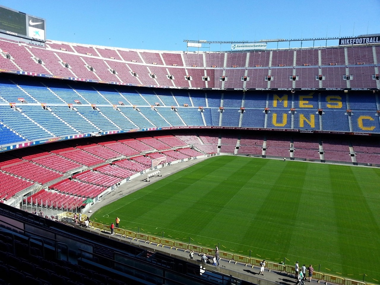 “Camp Nou – private tours available with Blinktransfers.”